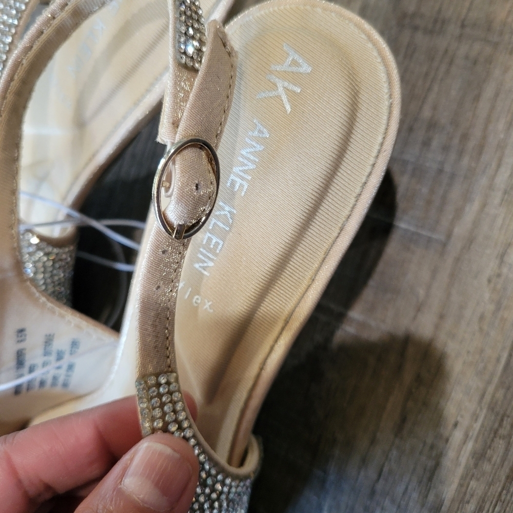 Anne Klein Elegant Silver Women's Slingback Shoes - Picture 9 of 9